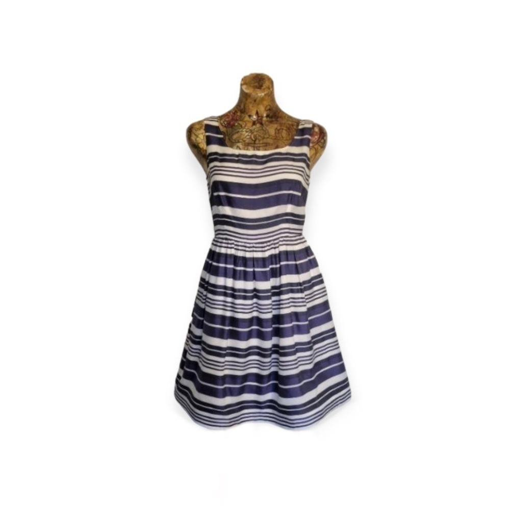Lilly Pulitzer dress striped sleeveless blue white Size 6 small